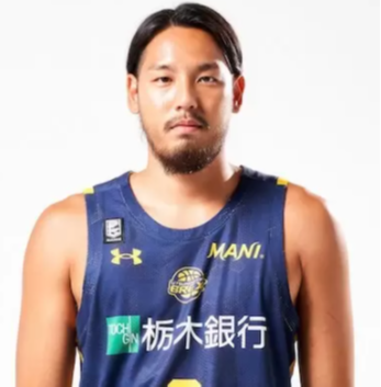 https://img.syhsz.cn/img/basketball/player/89756375ea4d28cc02198d41debbd9ab.png