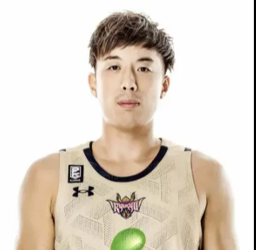 https://img.syhsz.cn/img/basketball/player/9f9d2819e1db9fdba3c26379c9a7a23c.png